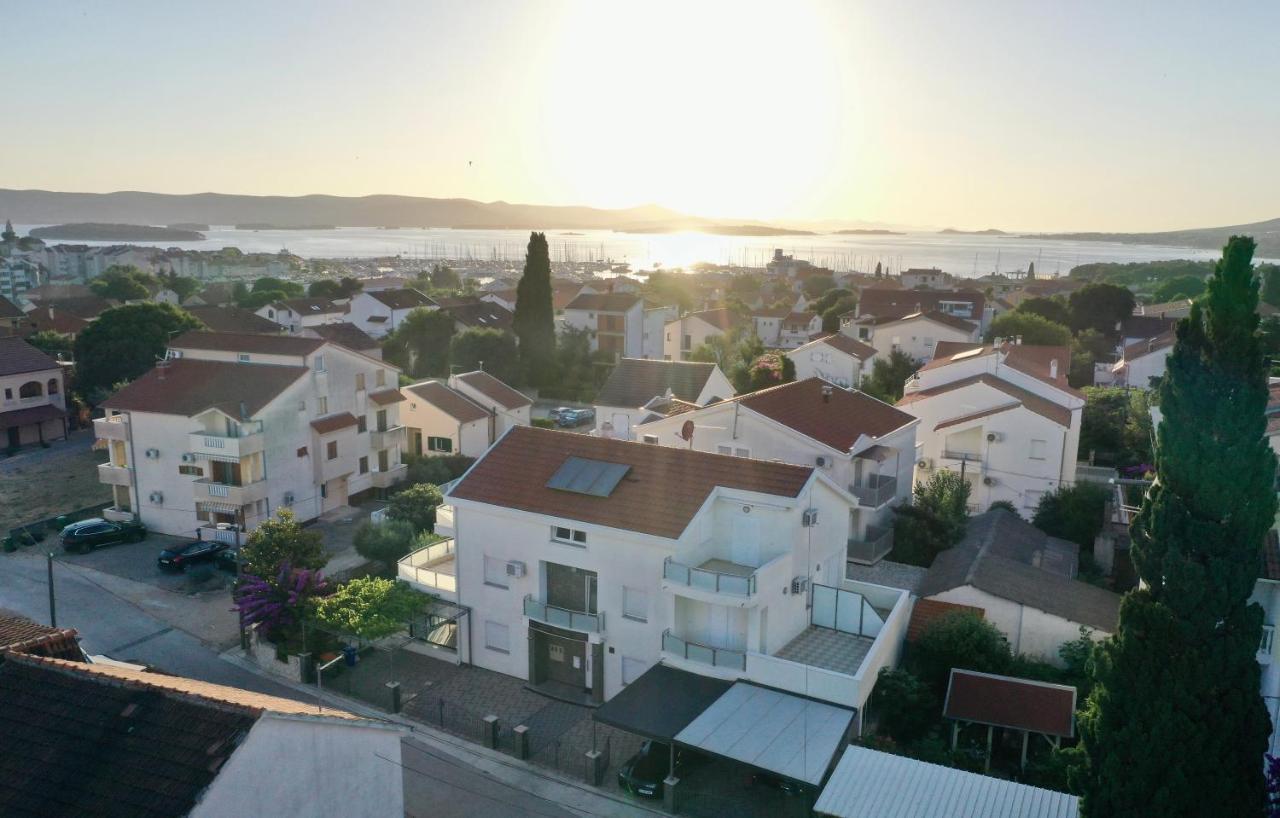 Apartments Dumancic Biograd Na Moru Extérieur photo