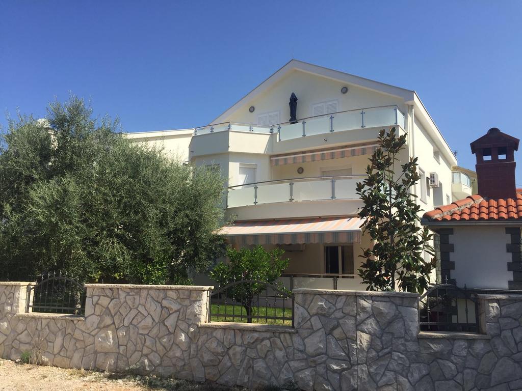 Apartments Dumancic Biograd Na Moru Extérieur photo