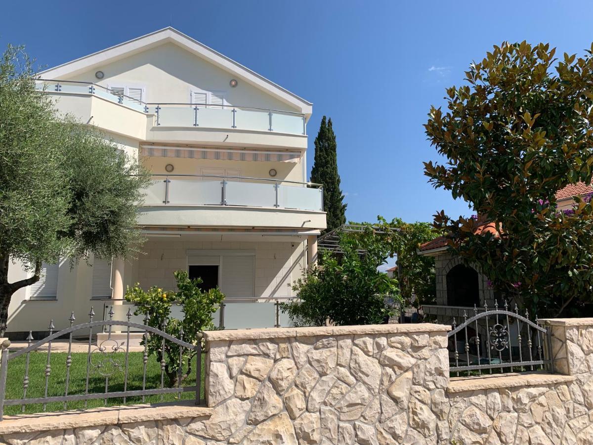 Apartments Dumancic Biograd Na Moru Extérieur photo