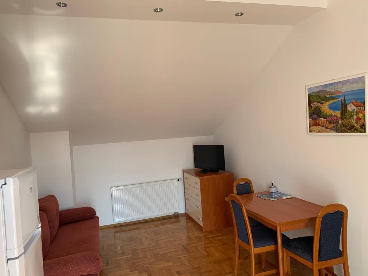Apartments Dumancic Biograd Na Moru Extérieur photo