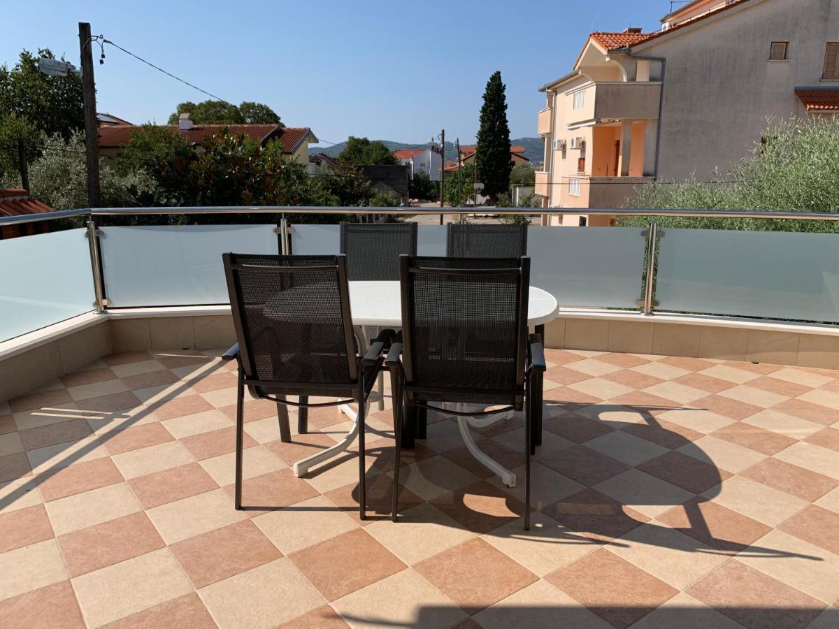 Apartments Dumancic Biograd Na Moru Extérieur photo
