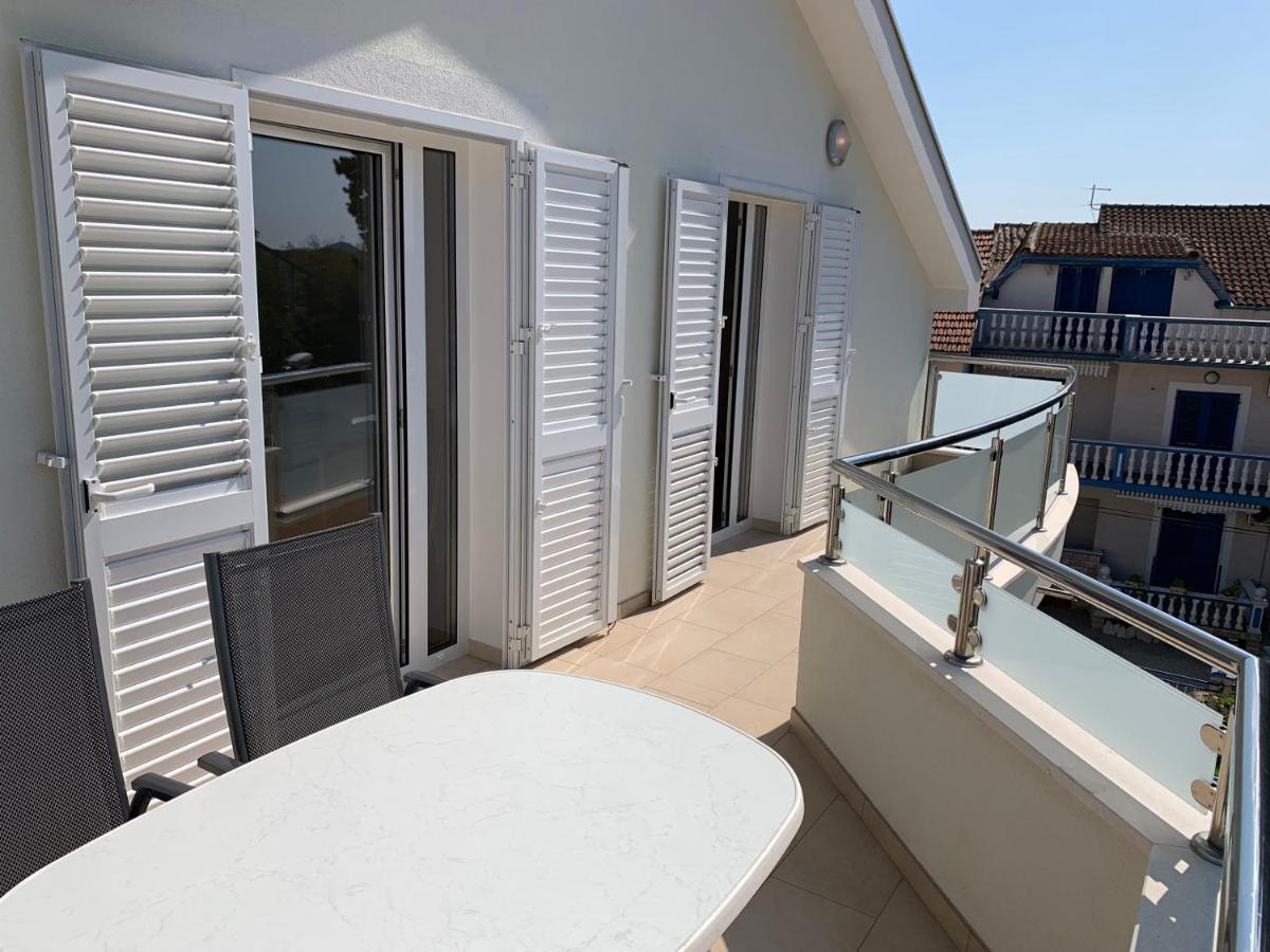 Apartments Dumancic Biograd Na Moru Extérieur photo